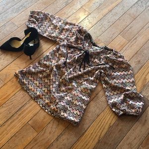 Cute Trina Turk Top with Eyelet 🌸